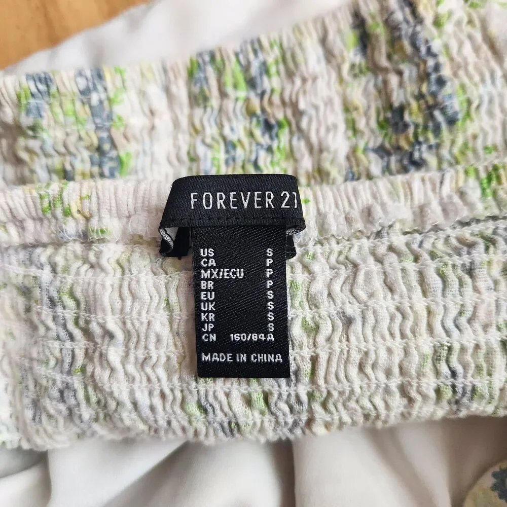 Forever 21 Floral Puff Sleeve Tie-Front Crop Top, Small - Picture 5 of 6